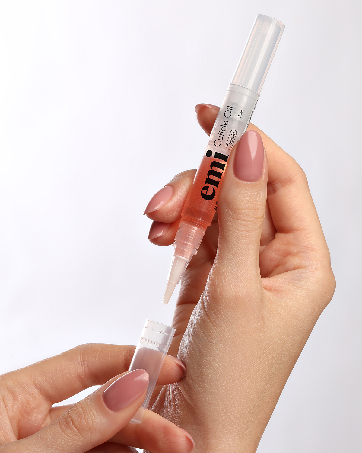 Купить Tootsie Cuticle Oil в карандаше, 2 мл в официальном магазине EMI с доставкой по России
