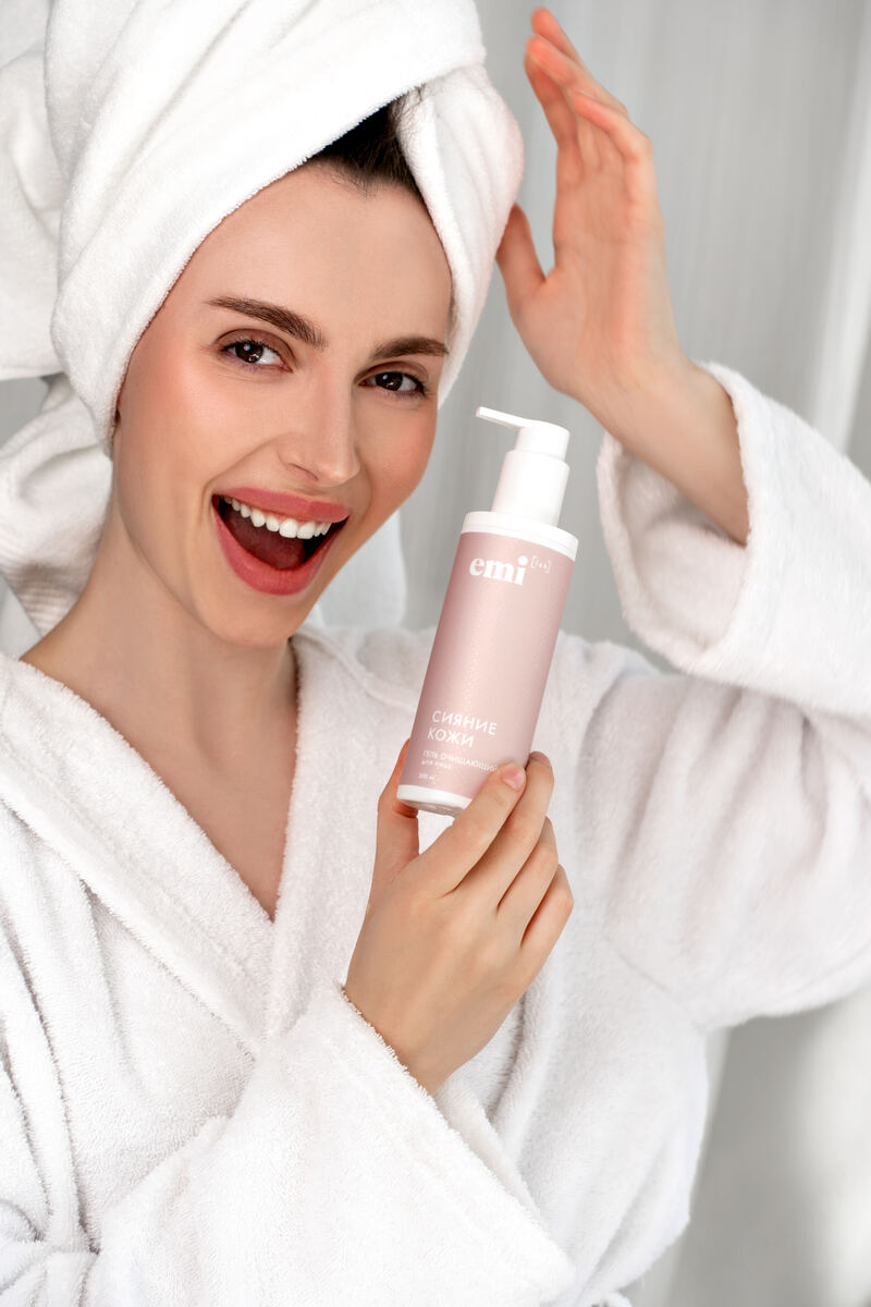 Купить Гель очищающий для лица, 200 мл в официальном магазине EMI с доставкой по России