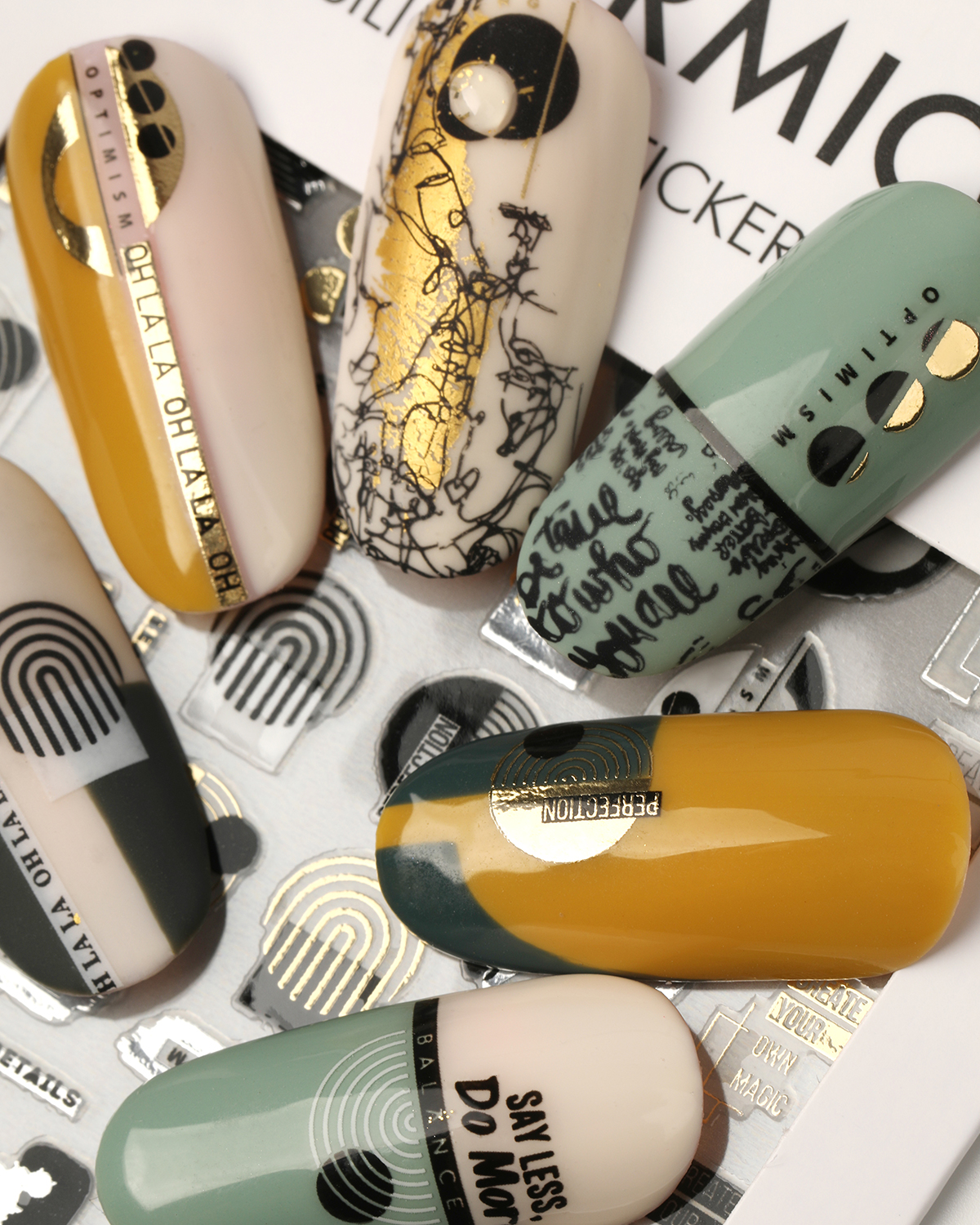 Купить Charmicon 3D Silicone Stickers №239 Баланс в официальном магазине EMI с доставкой по России